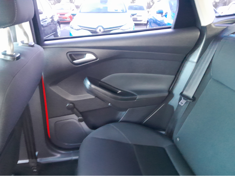 2015 Ford Focus STYLE 1.6 TDCI 95PS 5DR 4DR €8,750