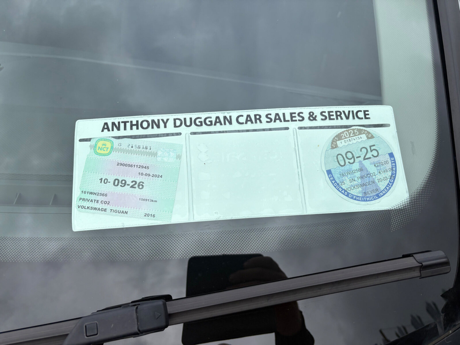 2016 Volkswagen Tiguan - image 9