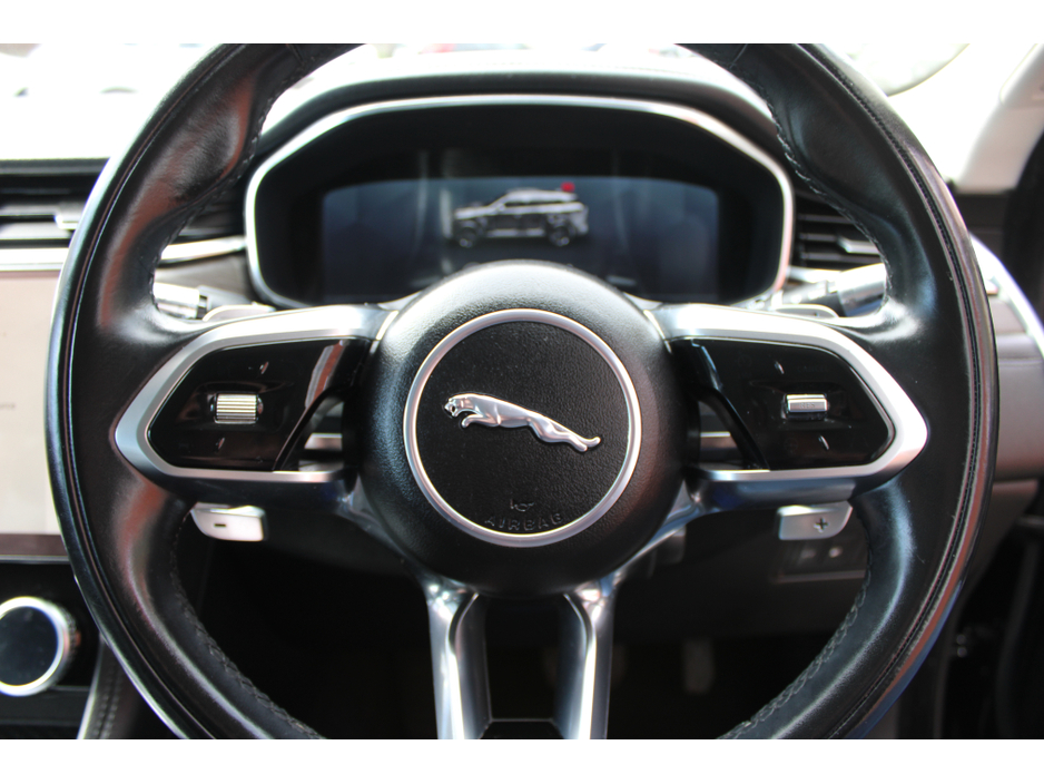 2022 Jaguar F-Pace - image 14