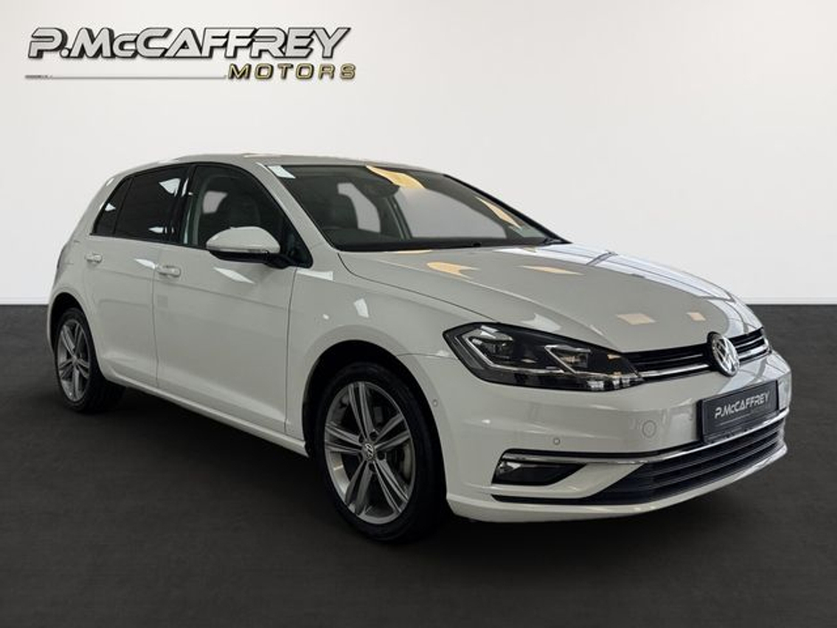 2020 Volkswagen Golf - image 3