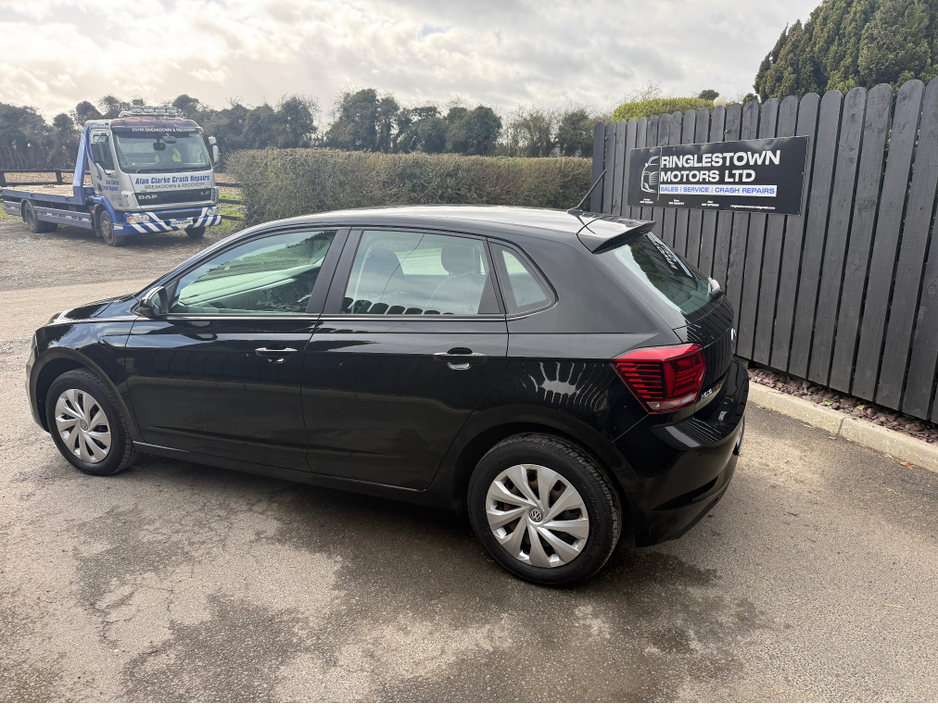 2018 Volkswagen Polo - image 4