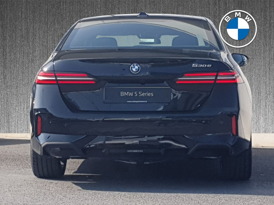 2026 BMW 5 Series - image 15