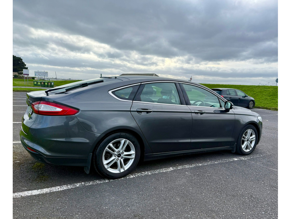 2015 Ford Mondeo - image 5