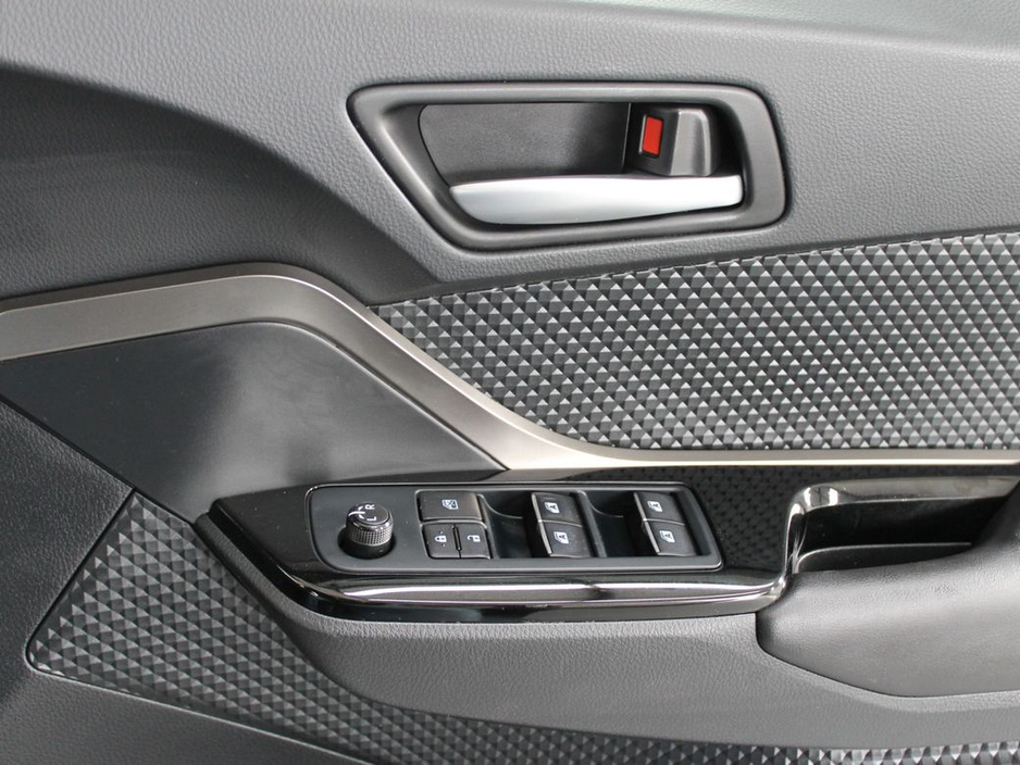 2019 Toyota C-HR - image 23