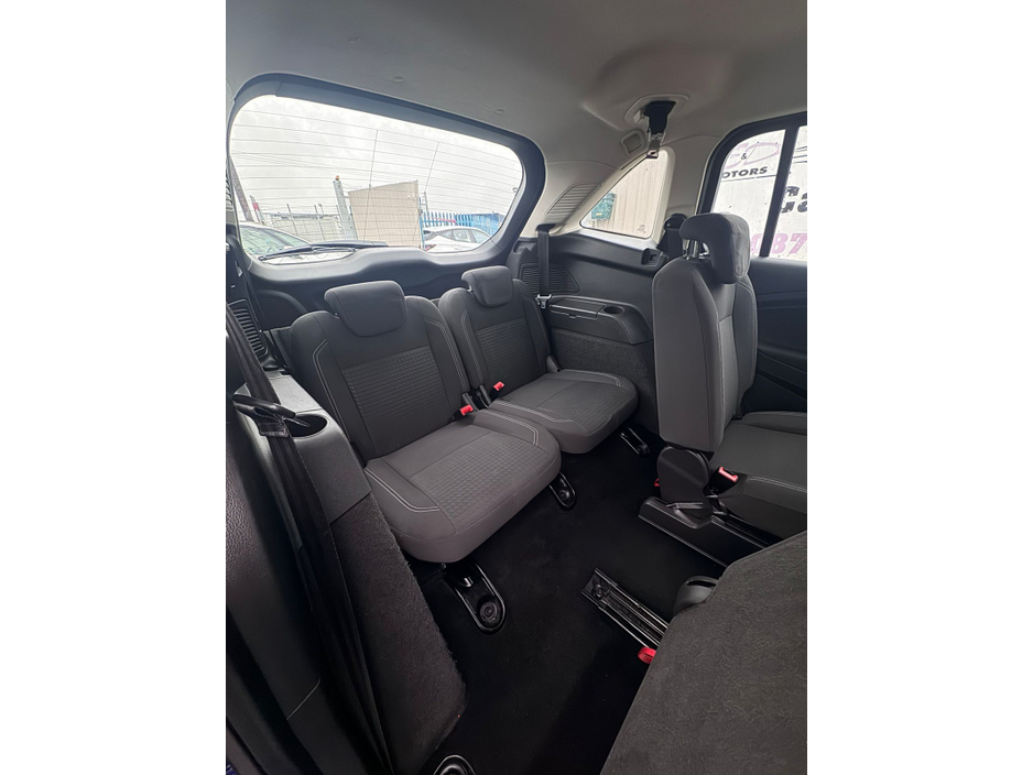 2016 Ford Grand C-Max 1.5 TDCI ZETEC 120 120PS 5DR €8,999