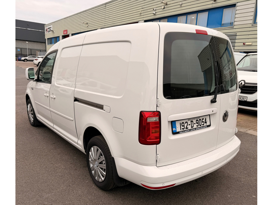 2019 Volkswagen Caddy - image 9