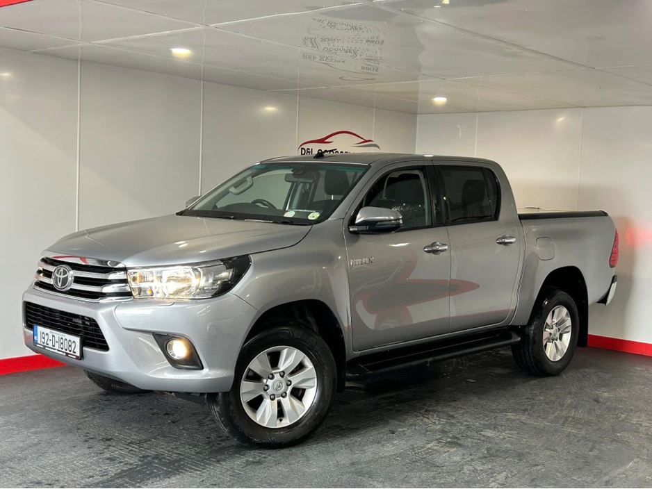 2019 Toyota Hilux - image 2