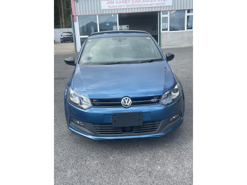 2016 Volkswagen Polo - image 2