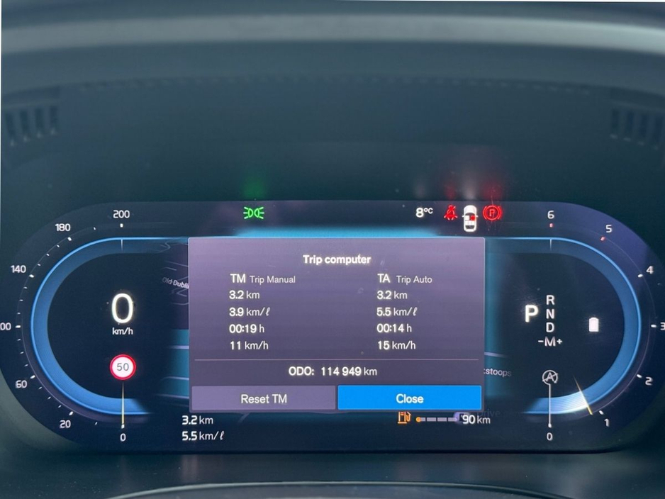 2021 Volvo XC60 - image 9