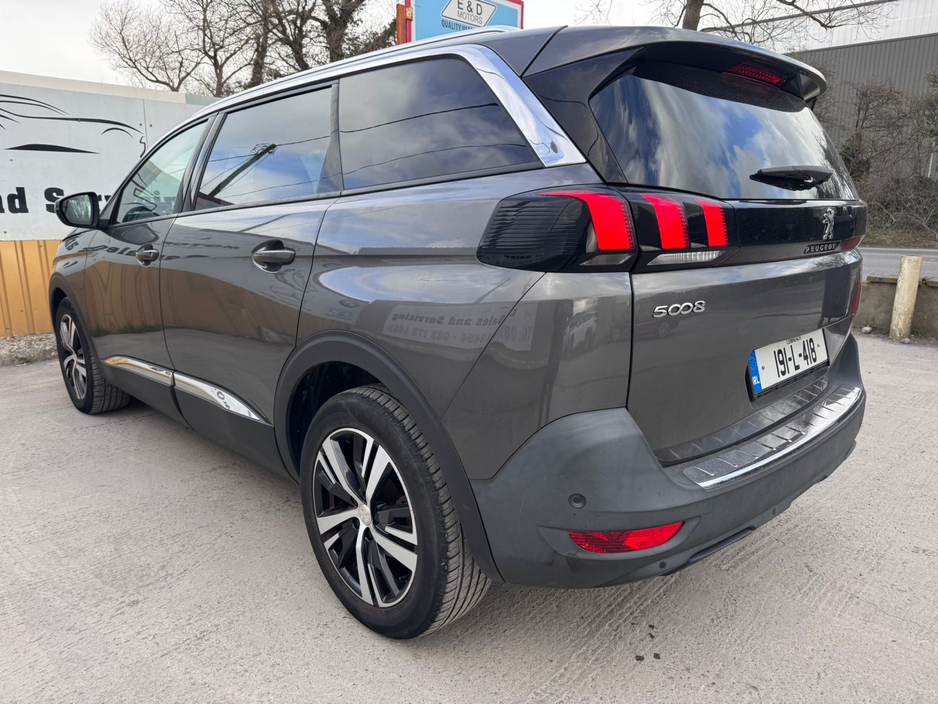2019 Peugeot 5008 - image 27