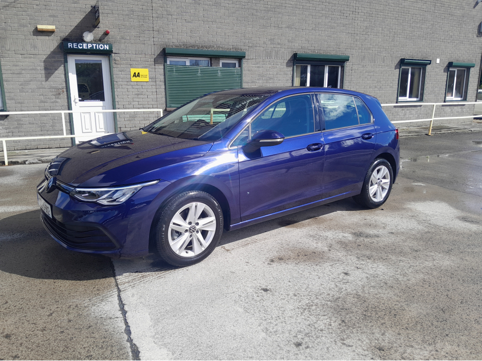 2023 Volkswagen Golf LIFE 2.0 TDI 115HP 5DR €27,950