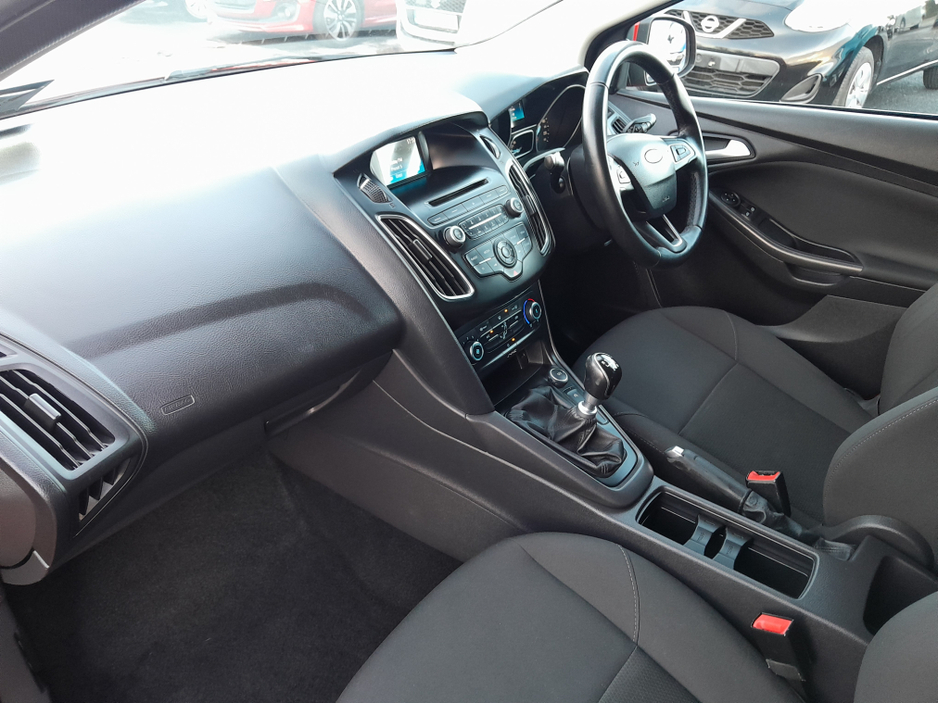 2015 Ford Focus STYLE 1.6 TDCI 95PS 5DR 4DR €8,750