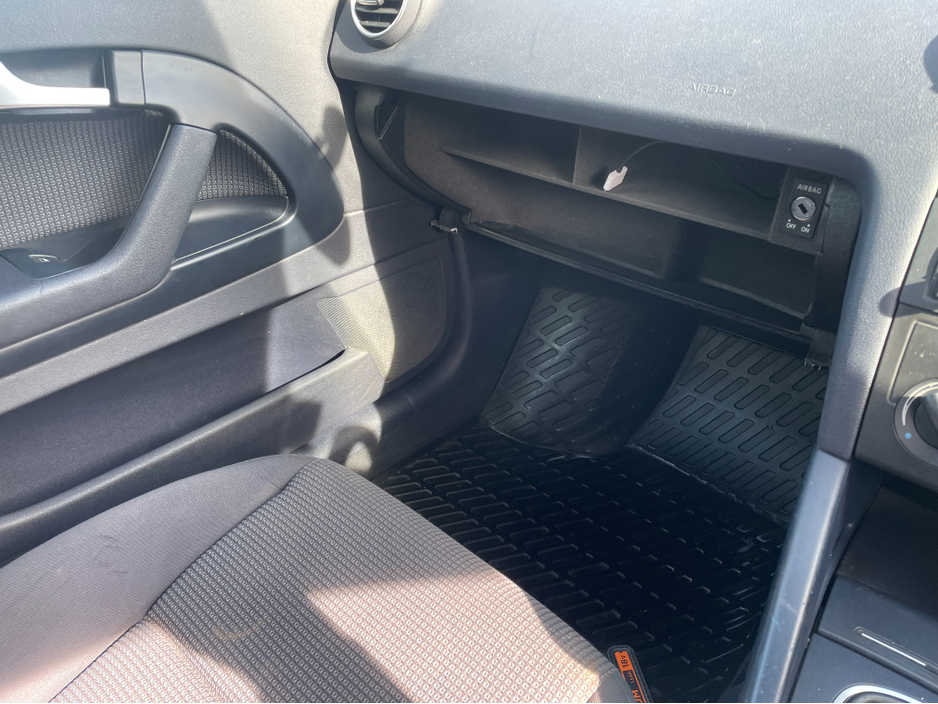 2004 Audi A3 - image 13