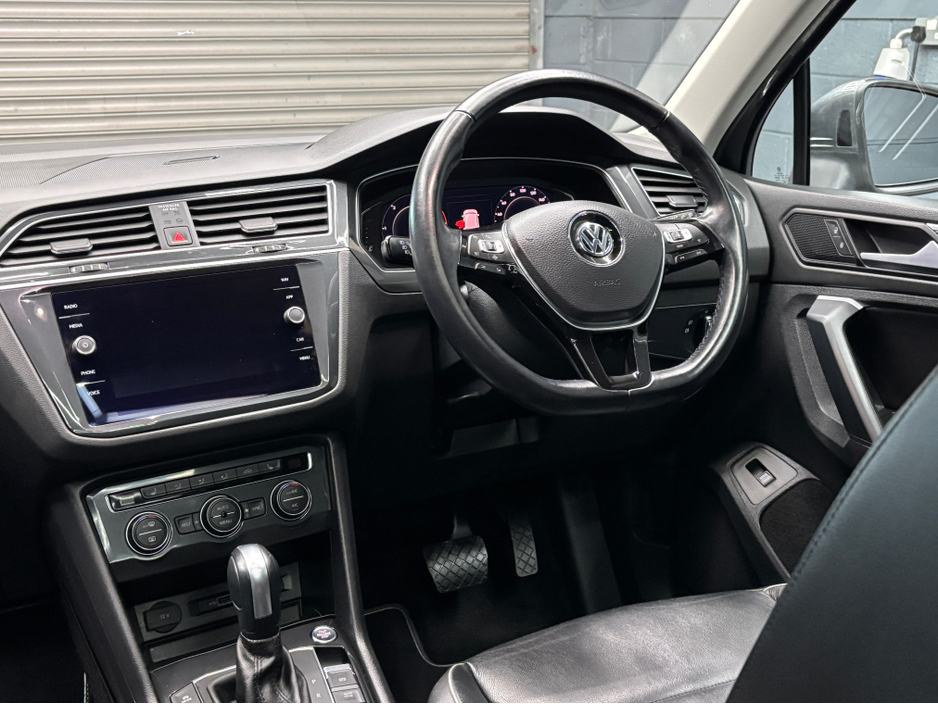 2020 Volkswagen Tiguan - image 14