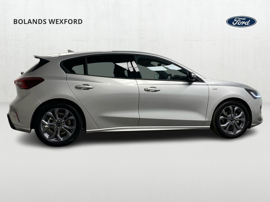 2026 Ford Focus - image 3