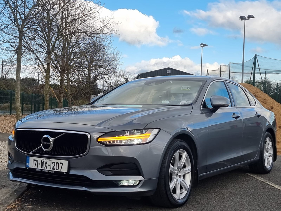 2017 Volvo S90 - image 16