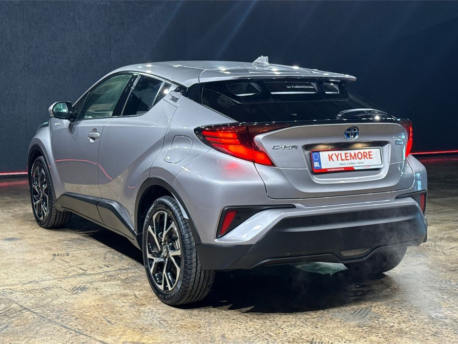 2020 Toyota C-HR - image 5