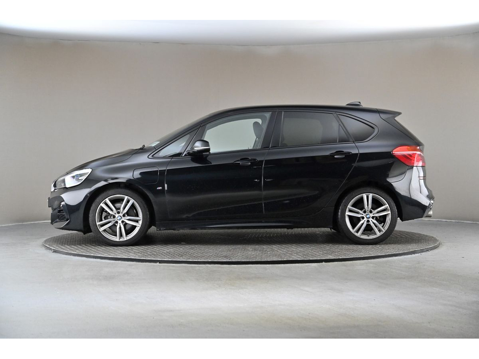 2020 BMW 2 Series - image 5