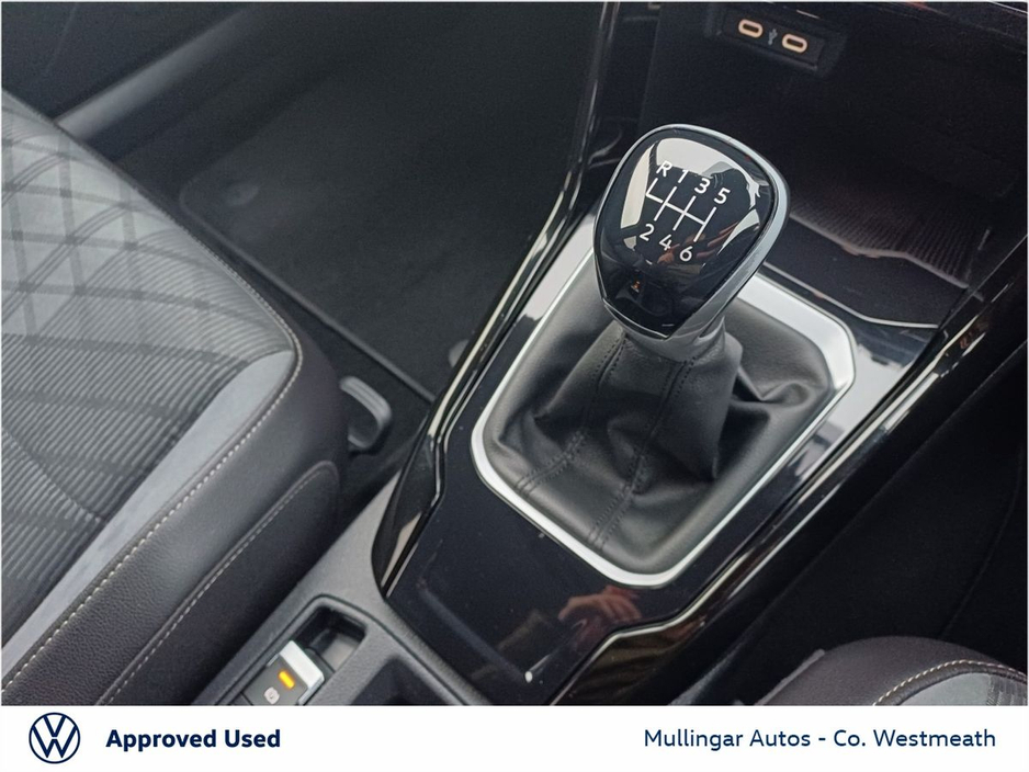 2023 Volkswagen T-Roc 2.0 TDI 116HP R-Line Black Ed €32,950