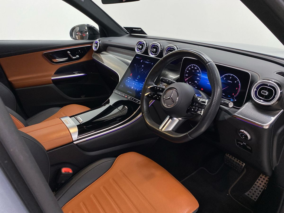 2024 Mercedes-Benz GLC Class - image 8