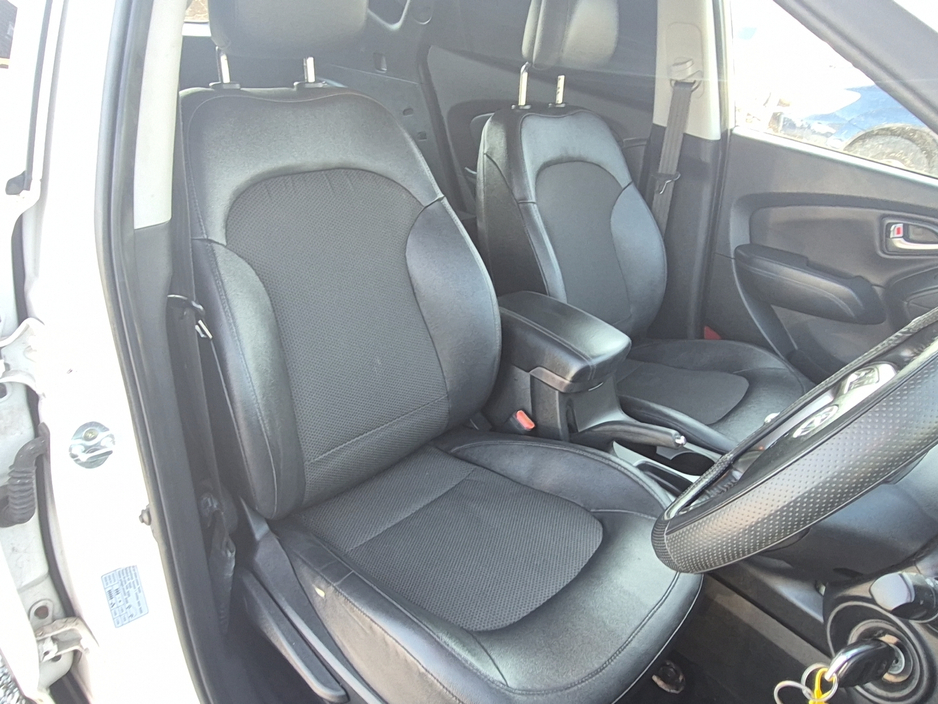 2015 Hyundai ix35 - image 12