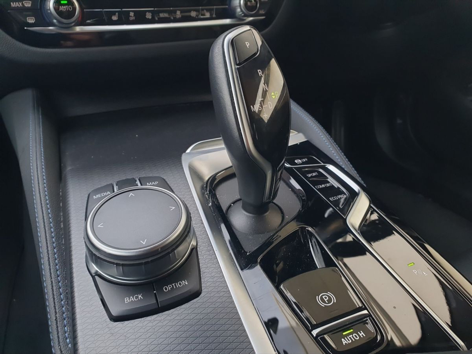 2023 BMW 5 Series 520d M Sport