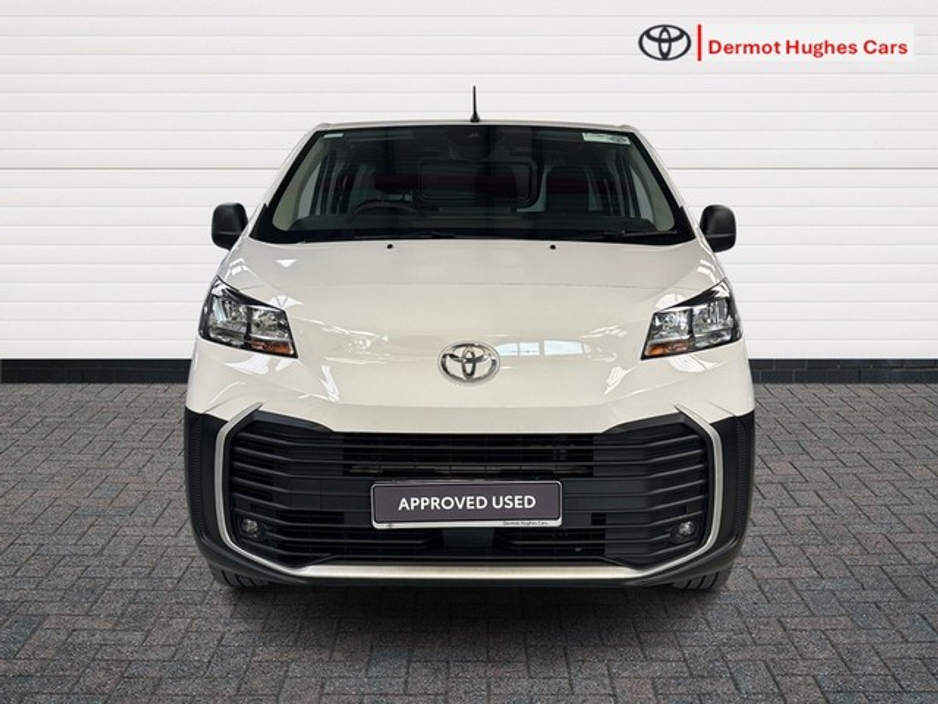 2024 Toyota Proace - image 5