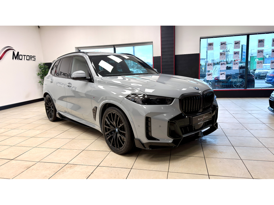 2025 BMW X5 50E MSPORT PRO €95,950