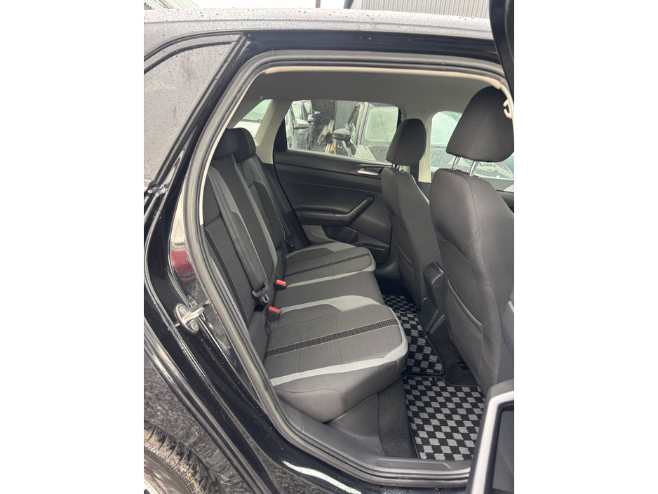 2018 Volkswagen Polo  €15,750