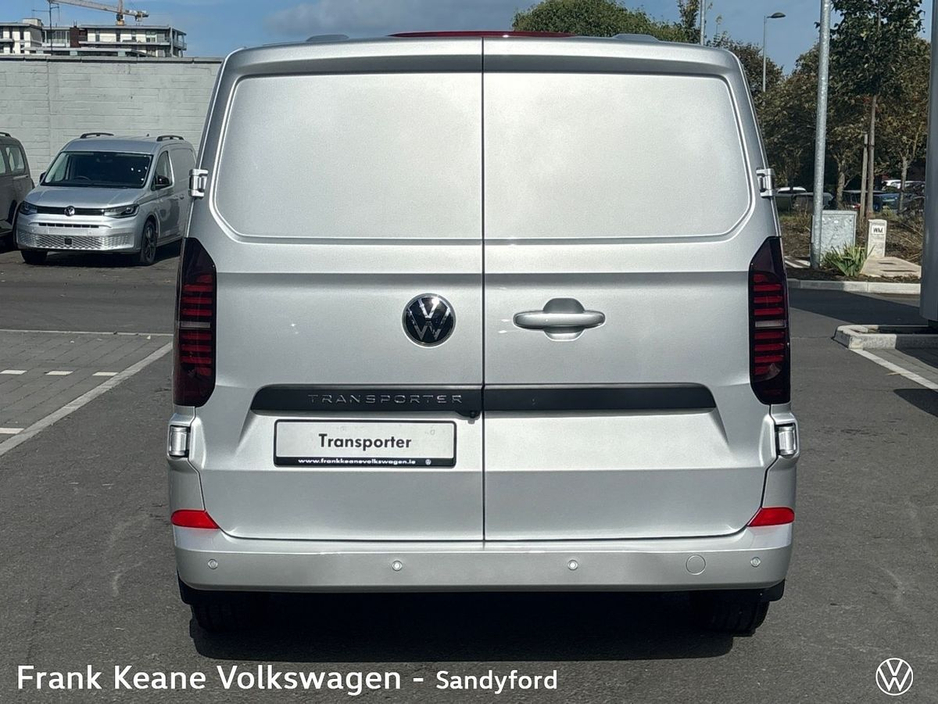 2026 Volkswagen Transporter - image 7