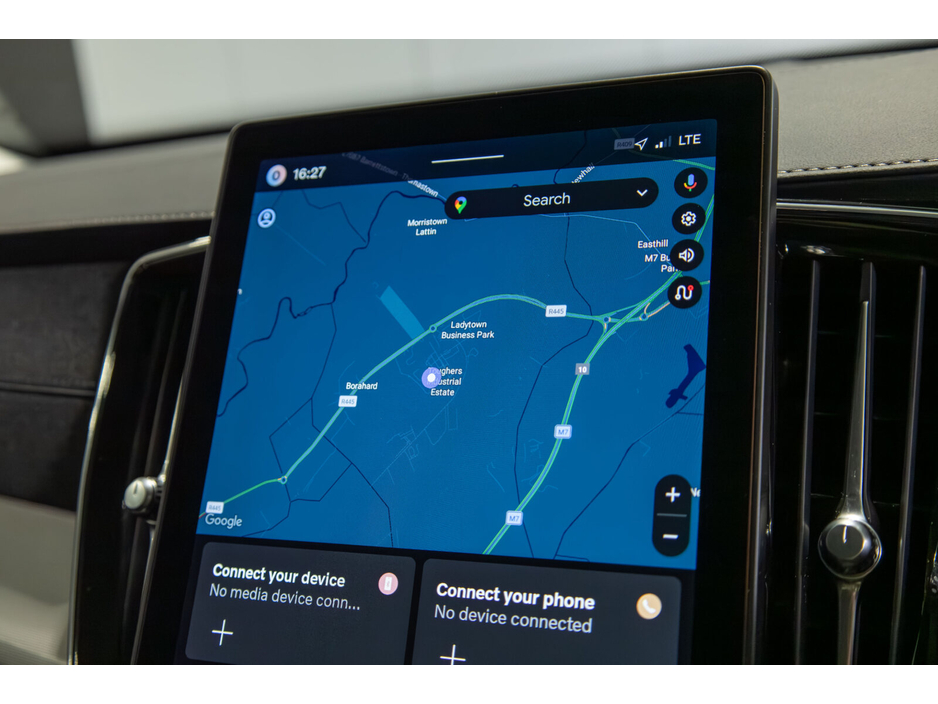 2025 Volvo XC90 - image 22