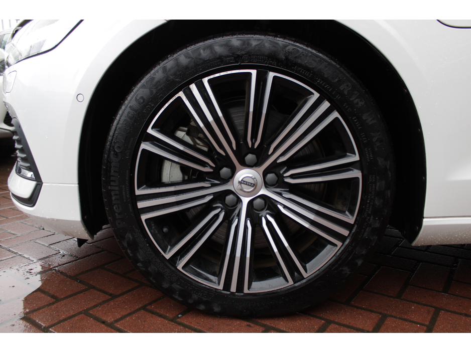 2020 Volvo V60 PHEV T6 340 HP INSCRIPTION 5DR ESTATE AUTO AWD // STUNNING CAR IN MINT CONDITION // VERY RARE CAR // BUY WITH CONFIDENCE AA AND SIMI APPROVED DEALER 2026 // FINANCE ARRANGED // ALL TRADE INS WELCOME €28,950