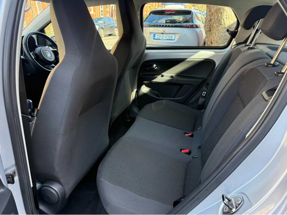 2013 Volkswagen up! - image 11