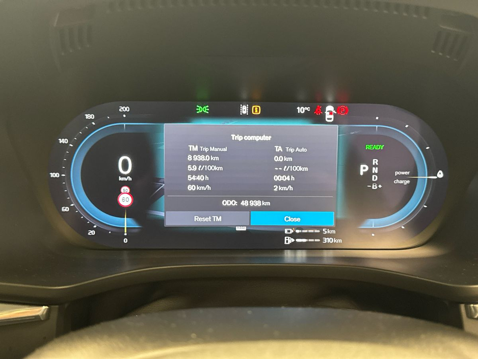 2024 Volvo XC60 - image 13