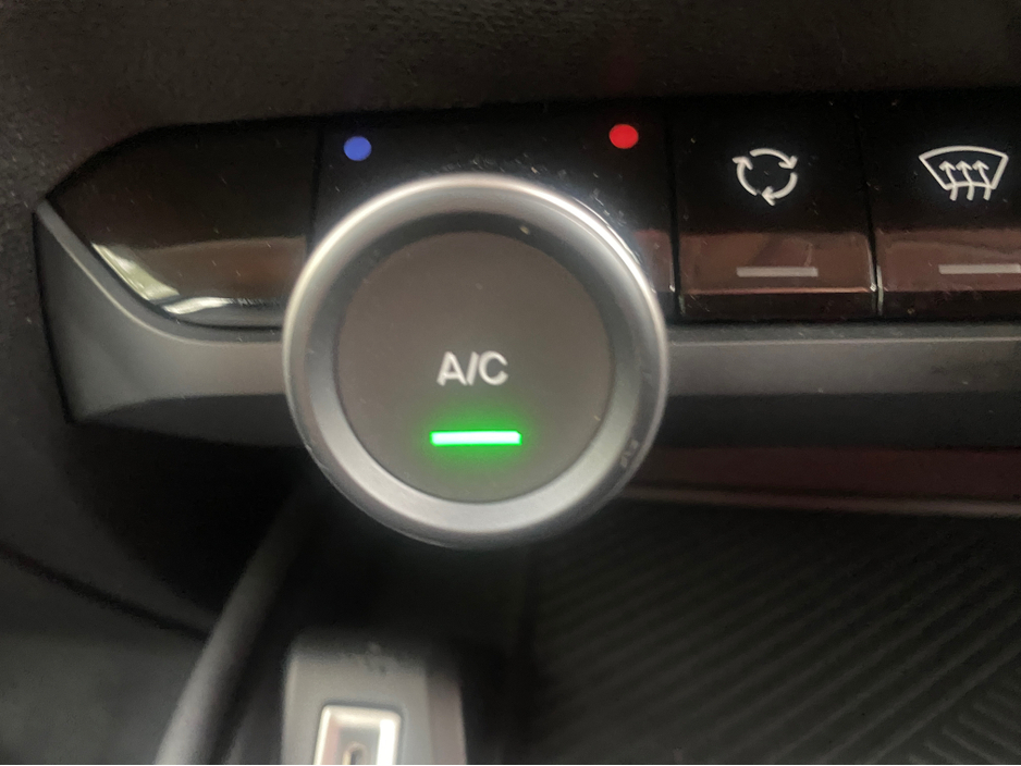 2022 Citroen C4 - image 16