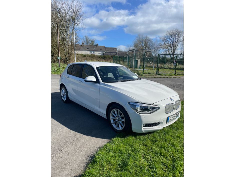 2017 BMW 1 Series - image 2