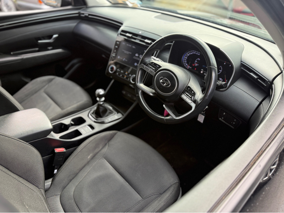 2022 Hyundai Tucson - image 4