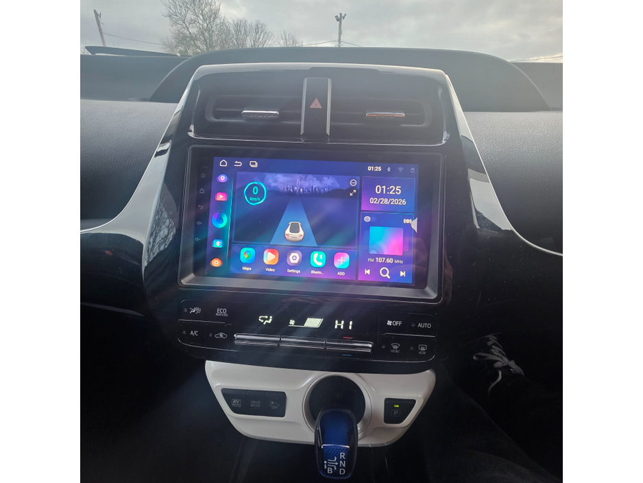 2018 Toyota Prius - image 21