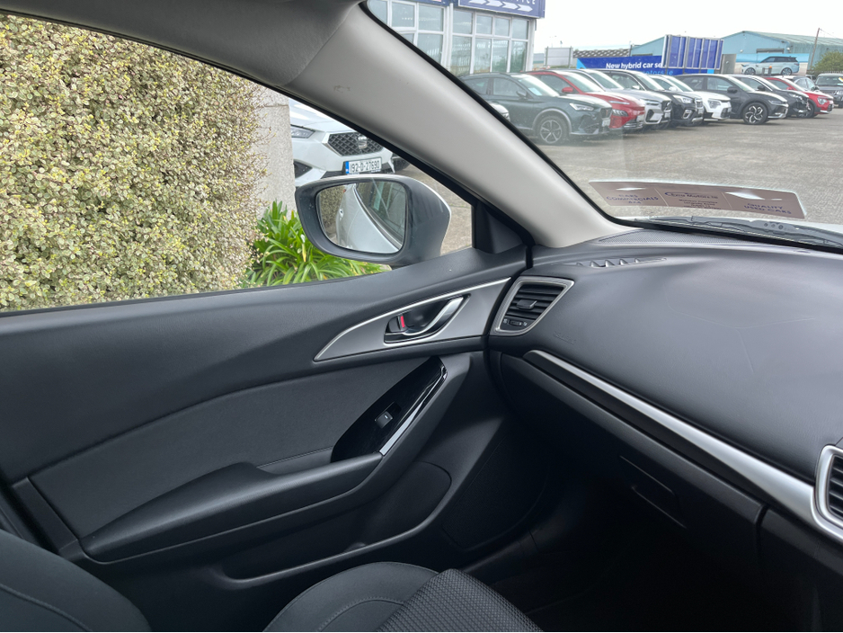 2017 Mazda Mazda3 - image 19