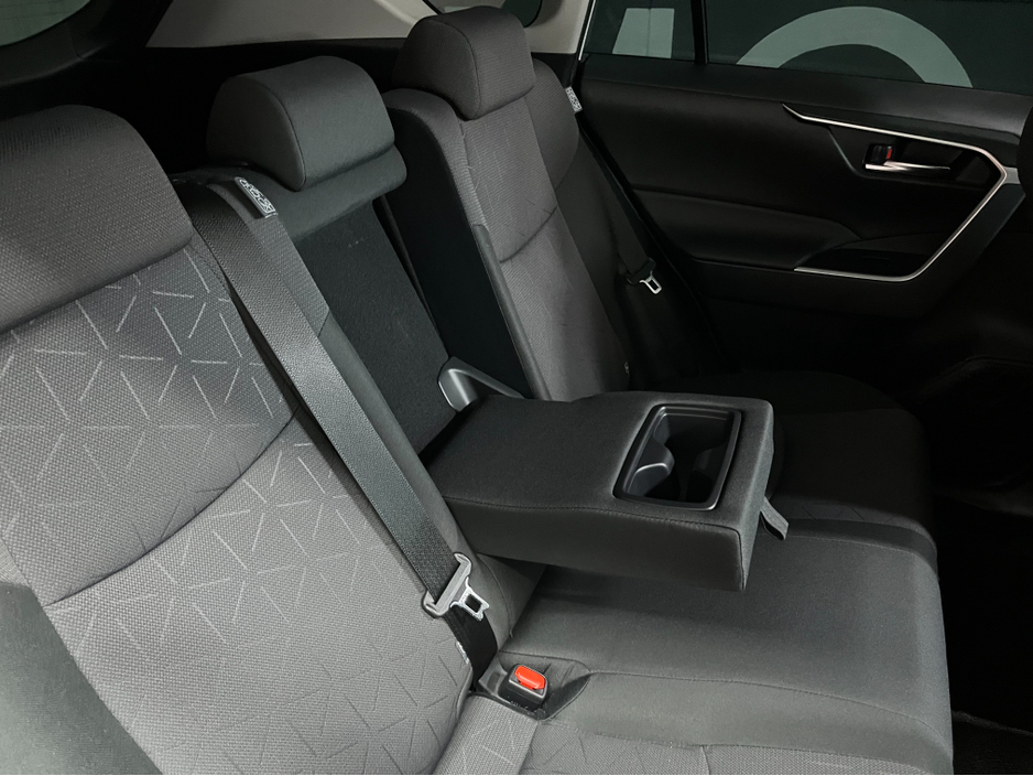 2020 Toyota Rav4 €29950 2020 TOYOTA RAV4 HYBRID X 2.5 AUTOMATIC / CRUISE CONTROL / REVERSE CAMERA AND MORE €29,950