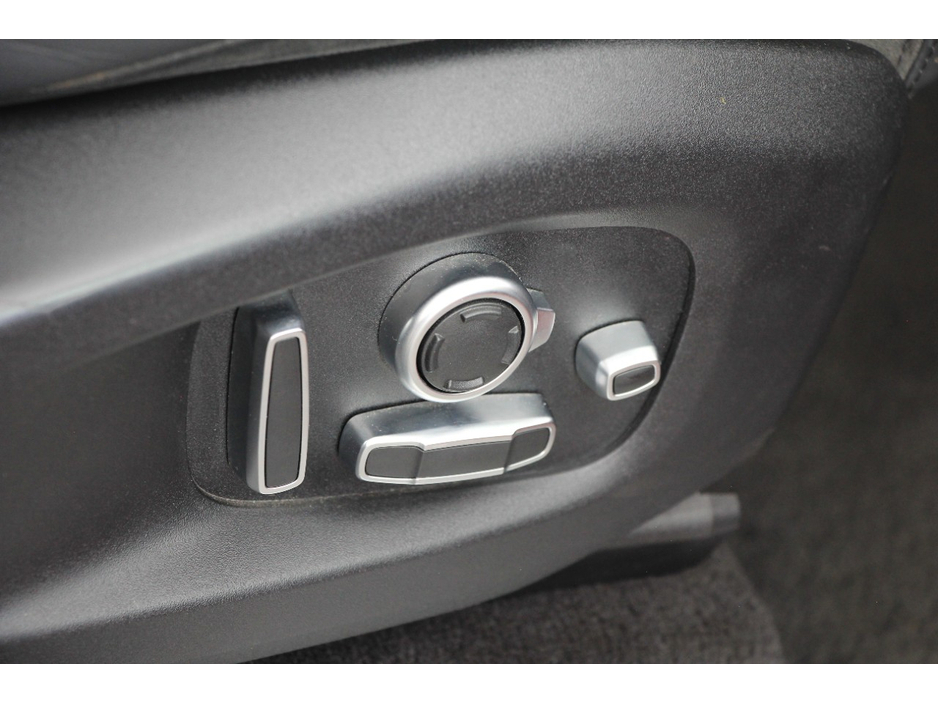 2022 Land Rover Range Rover Sport - image 23