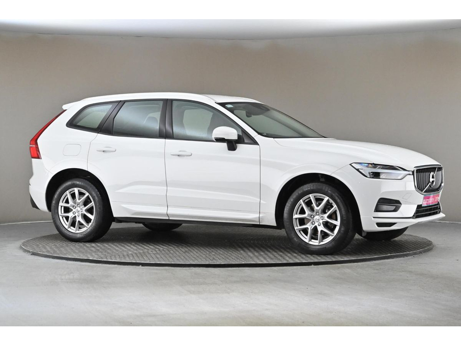 2018 Volvo XC60 - image 12