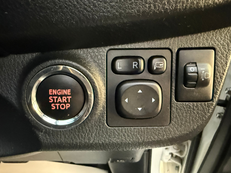 2020 Toyota Yaris  €12,990