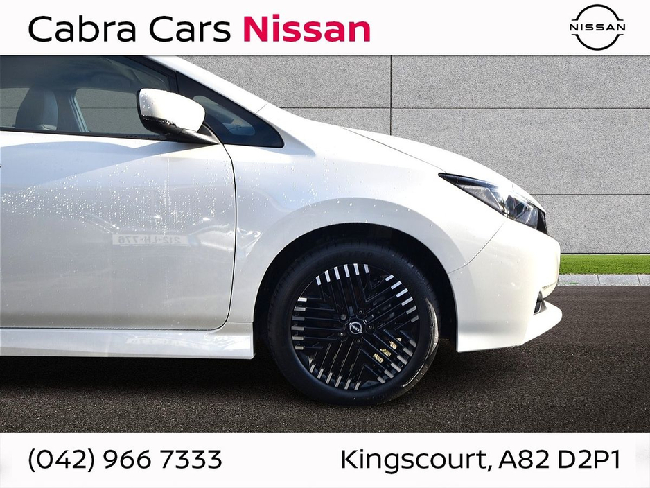 2024 Nissan Leaf - image 7