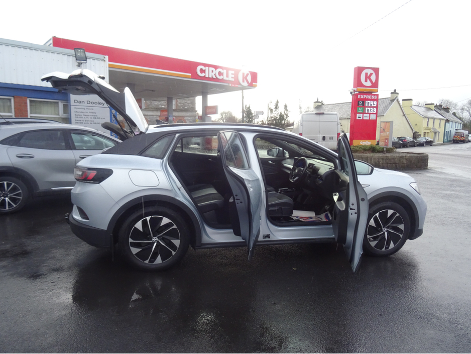 2022 Volkswagen ID.4 - image 14