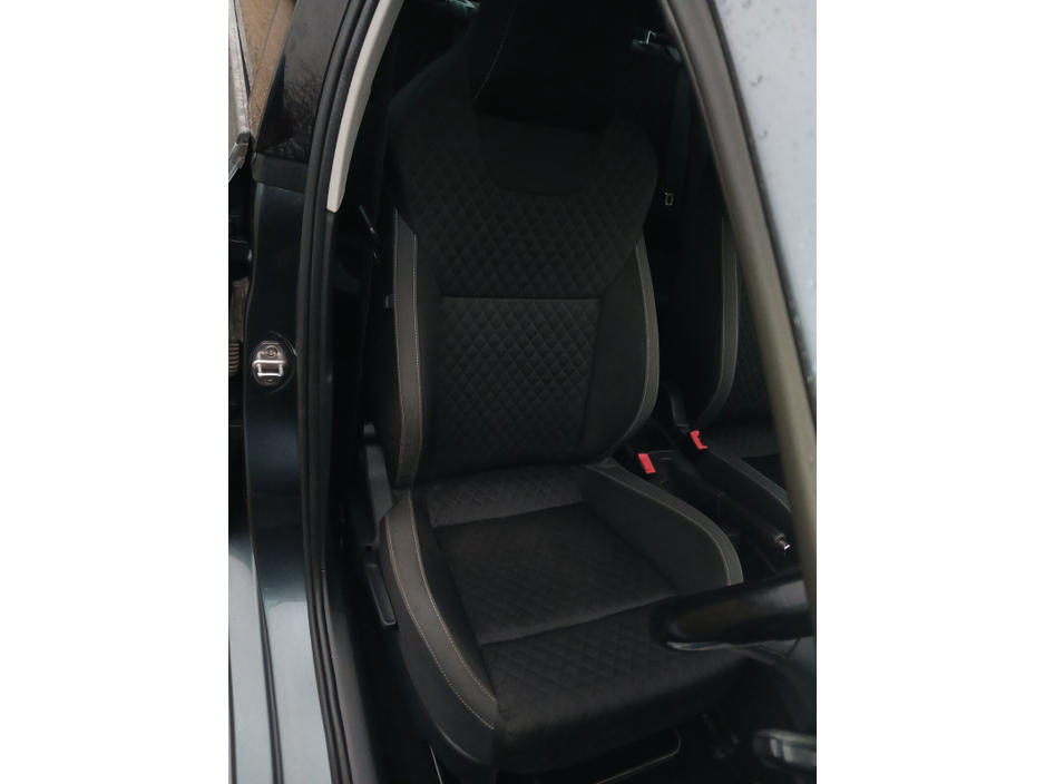 2017 Skoda Rapid 1.2TSI 110HP SPORT €8,995