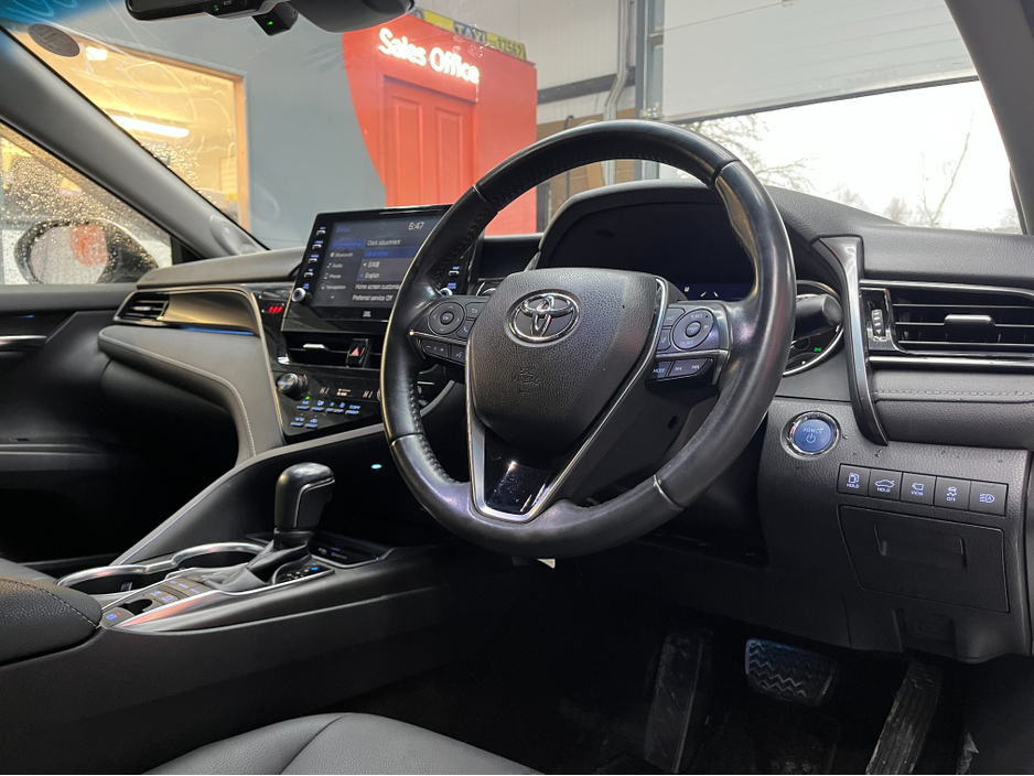 2021 Toyota Camry €27950 2021 TOYOTA CAMRY WS 2.5 AUTOMATIC / CRUISE CONTROL / 360° PARKING CAMERA / ELECTRIC HEATED SEATS / PADDLE SHIFTERS AND MORE €27,950