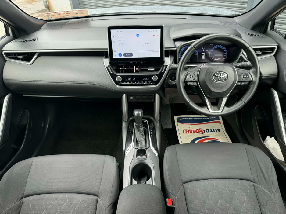 2023 Toyota Corolla - image 9