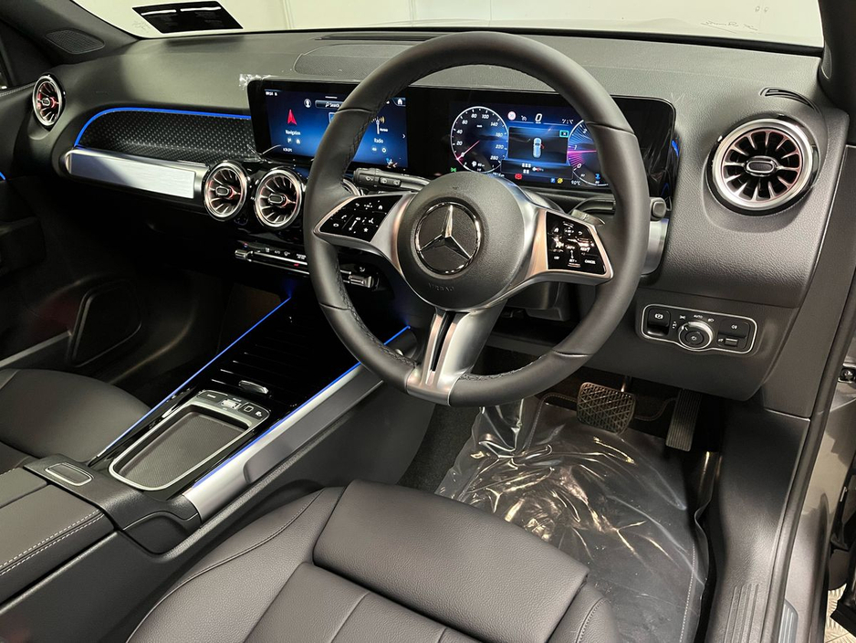 2026 Mercedes-Benz GLB 200d Progressive - 18 Inch Alloys - Reversing Camera - Ambient Lighting - Sat Nav - Climate Control - Heated Seats - Keyless Start - Apple CarPlay/Android Auto €73,298