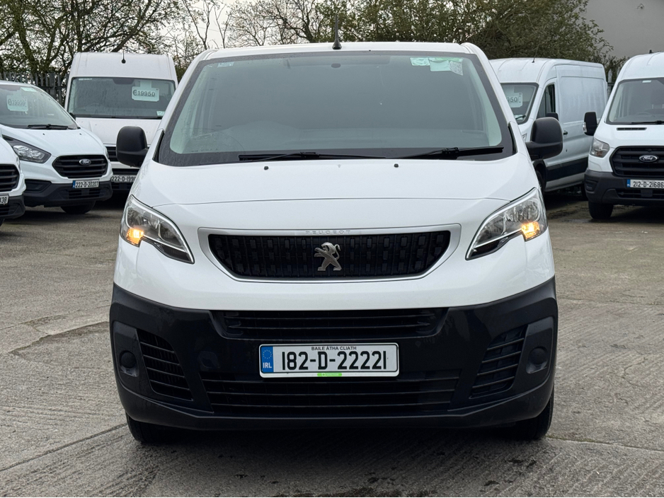 2018 Peugeot Expert - image 2